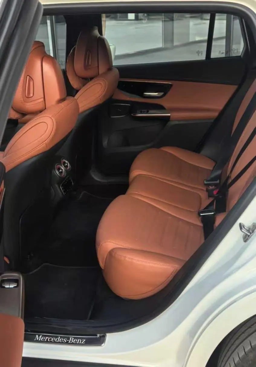 Mercedes Benz 2024 GLC 260 L 4MATIC 48V 2.0T Luxury 5-seat Automatic Gear 5