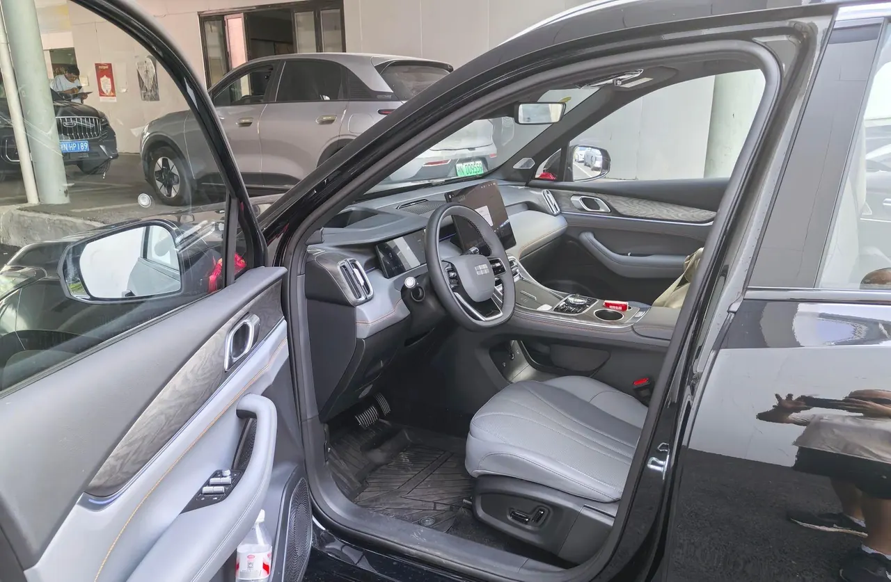 Geely Galaxy 2026 M7 Yuanhang Home 1.5 225km Discovery Edition Automatic Gear 3