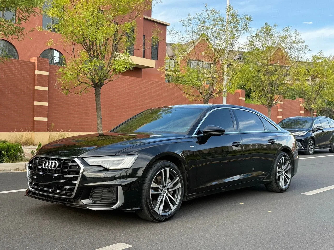 Open image lightbox: Audi 2020 A6L 2.0TFSI 40TFSI Deluxe Dynamic Automatic