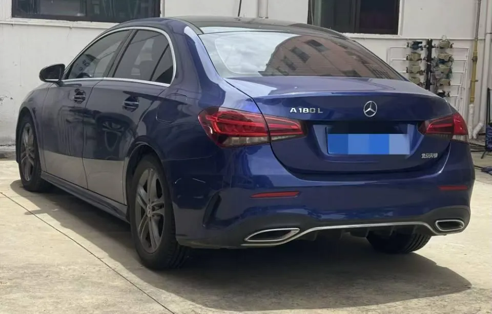 Mercedes Benz Class A 2020 A 180 L 1.3T Sports Automatic 3