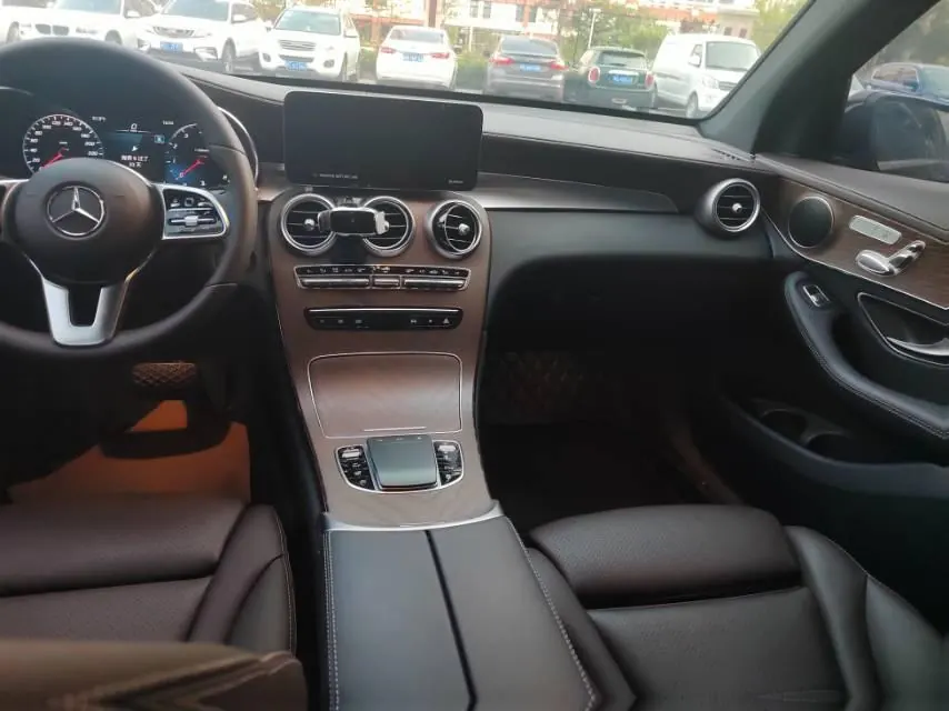 Mercedes Benz 2022 GLC 300 L 4MATIC 2.0T Dynamic (Modified) Automatic Gear 7