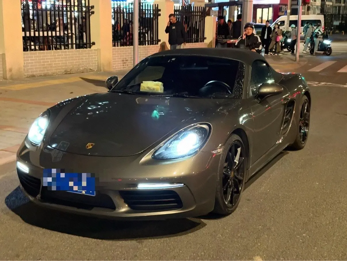 Porsche 718 (Imported) 2020 718 Boxer 2.0T Automatic - View 1