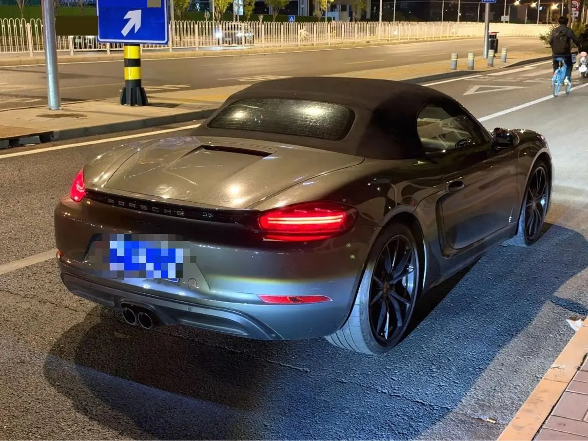 Porsche 718 (Imported) 2020 718 Boxer 2.0T Automatic 6