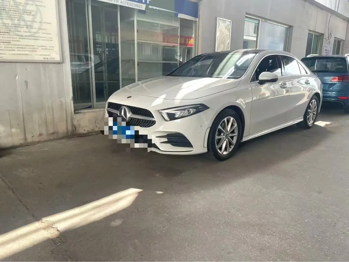 Open image lightbox: Mercedes Benz Class A 2020 A 200 L 1.3T Fashion (Modified) Automatic Gear
