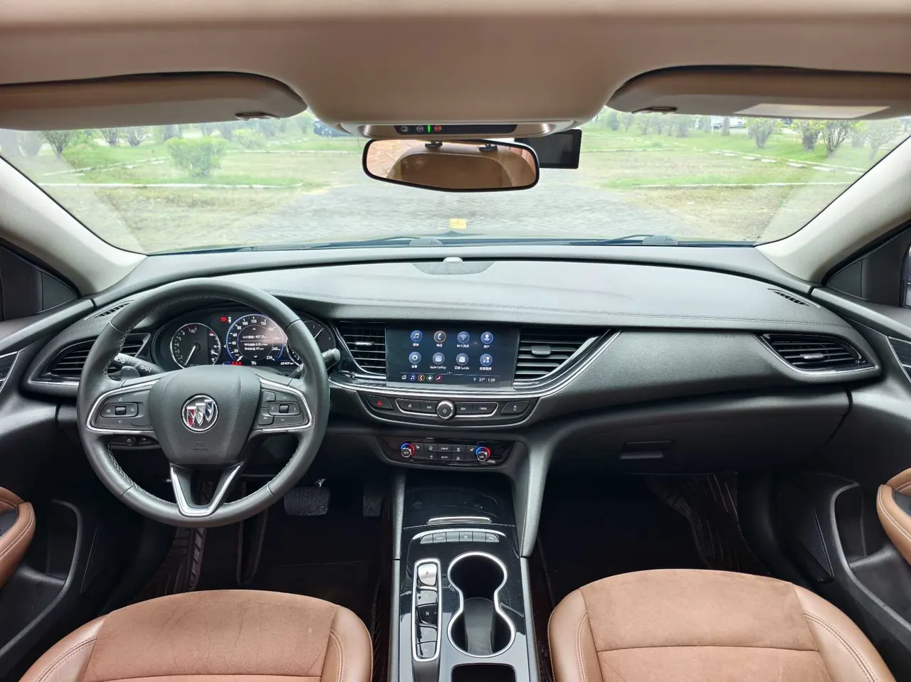 Buick 2020 Regal 1.5T 552T Luxury Automatic Gear 5