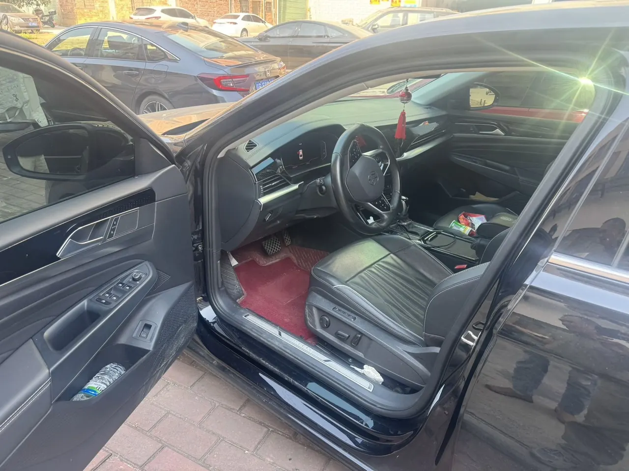 Volkswagen 2023 Passat 2.0TSI 330TSI Deluxe Edition Automatic 3