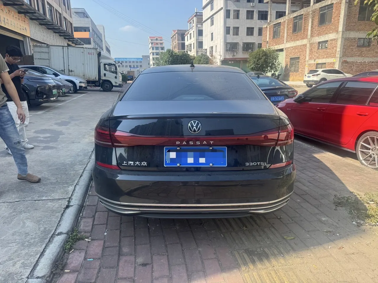 Volkswagen 2023 Passat 2.0TSI 330TSI Deluxe Edition Automatic 5