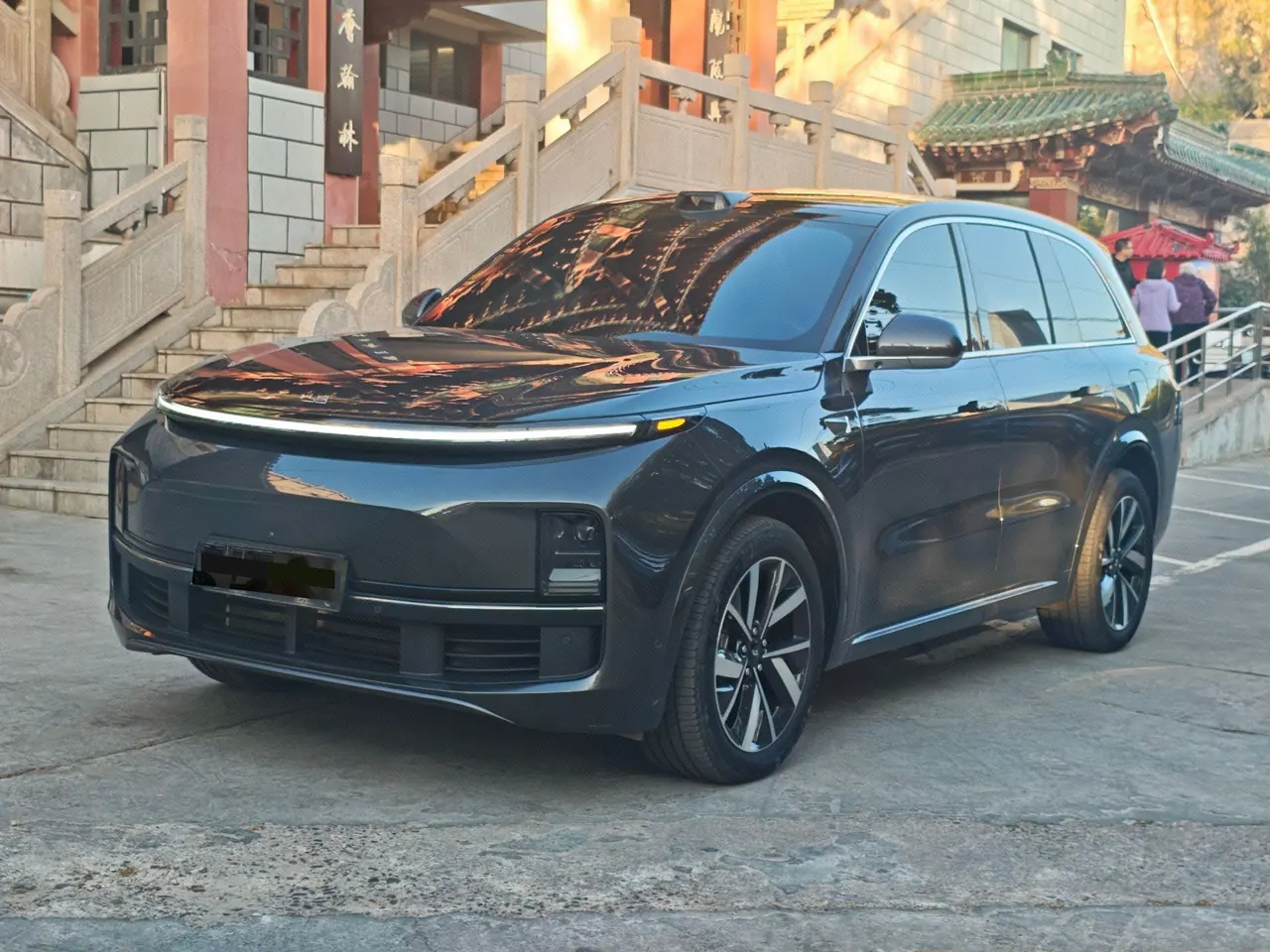Открыть галерею: Li 2023 L8 Max automatic gear