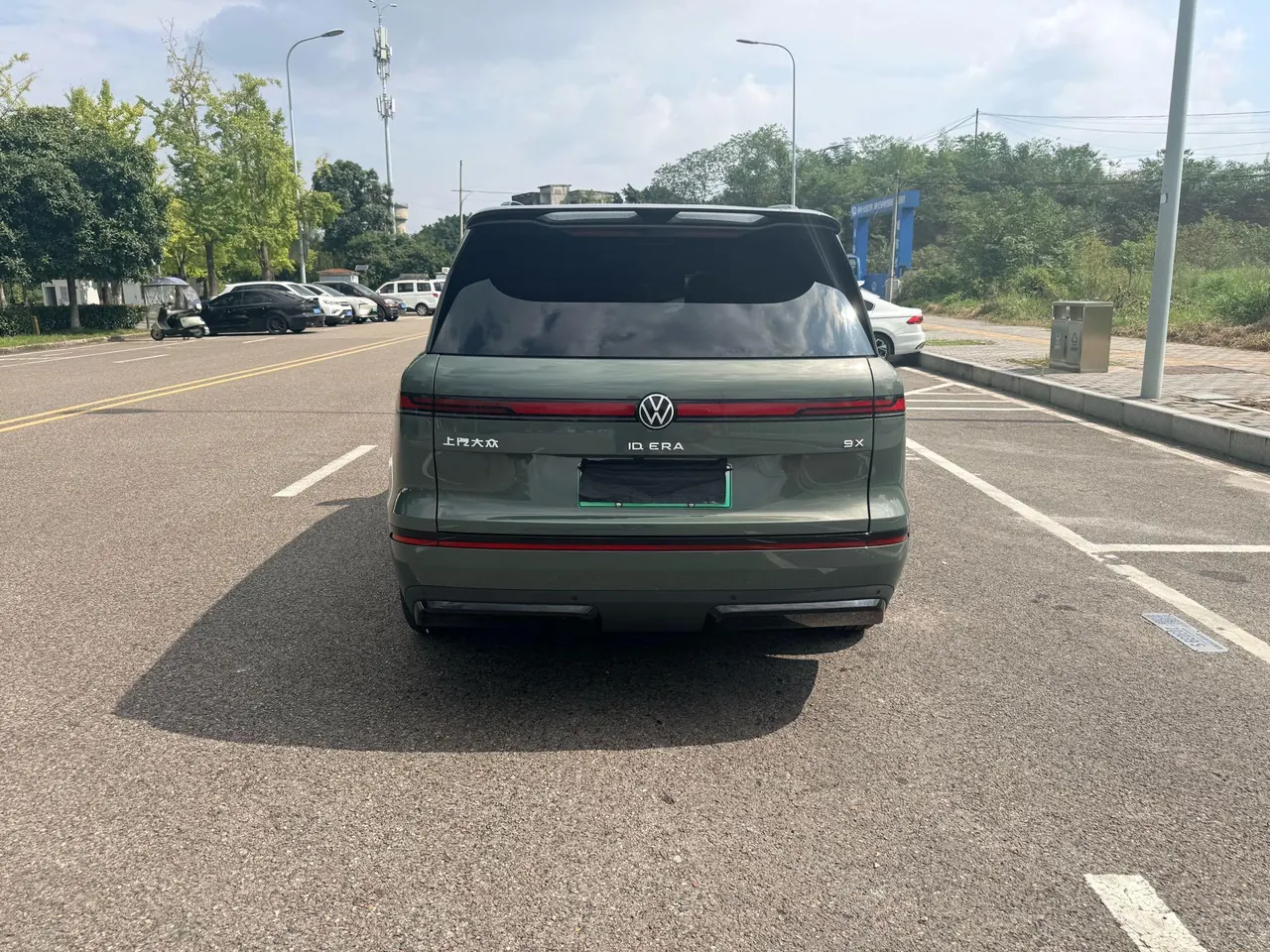 Volkswagen 2026 ID.ERA 9X Max 4-wheel drive automatic gear 8