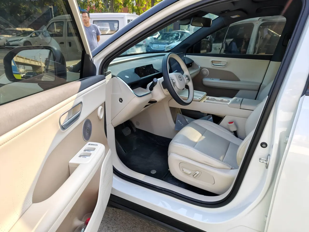 Toyota 2025 BZ3X 520 Pro Advanced Intelligent Driving Version Automatic Transmission 3