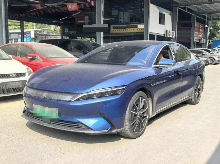 Open image lightbox: BYD 2020 Han four-wheel drive high-performance flagship automatic gear