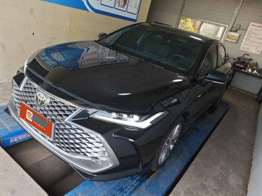 打开图片灯箱:Toyota 2026 Asian Dragon Double Engine 2.5 Stepless XLE Premium Automatic Gear
