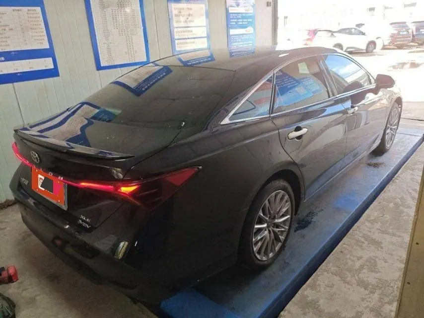 Toyota 2026 Asian Dragon Double Engine 2.5 Stepless XLE Premium Automatic Gear 2