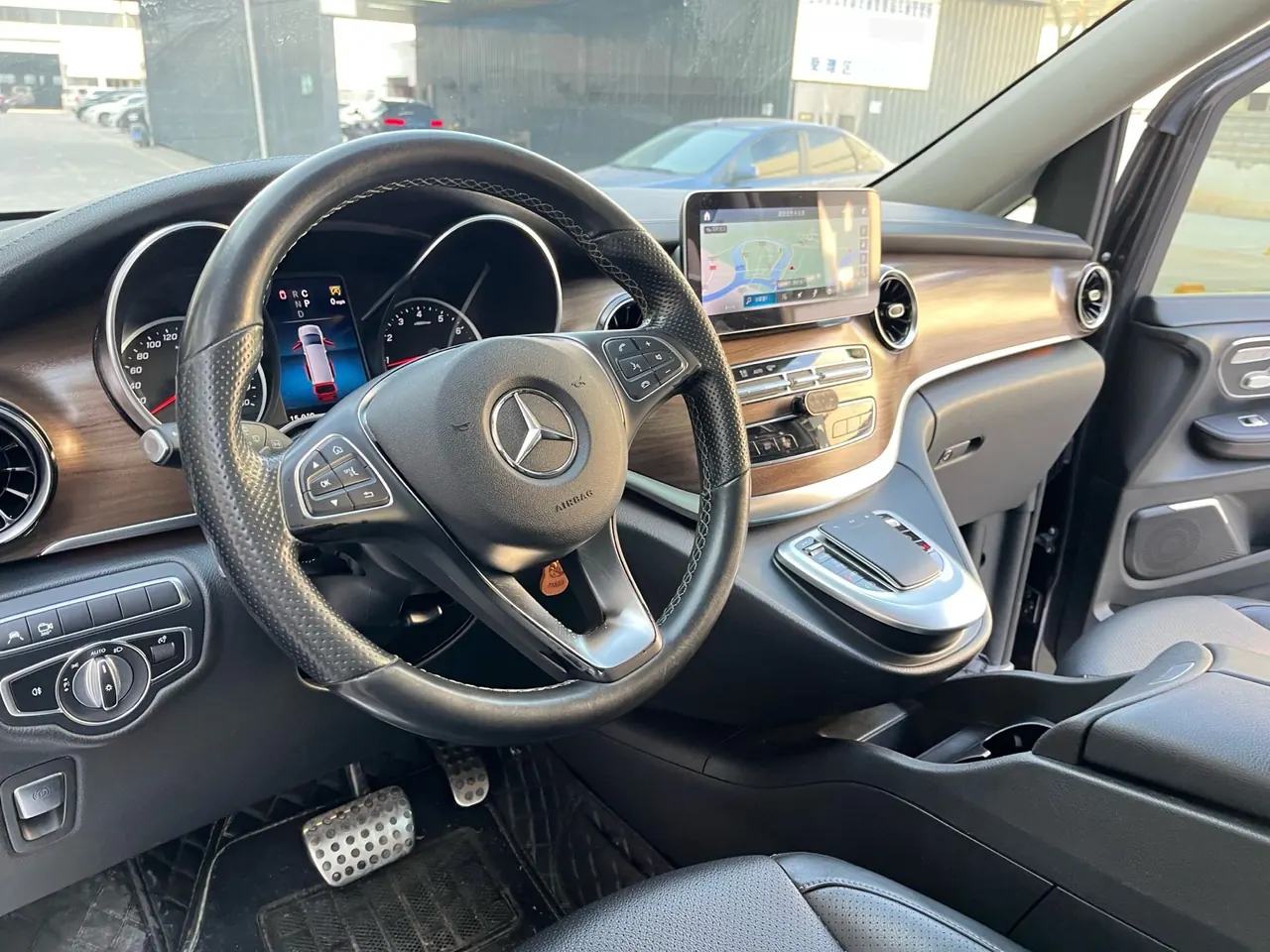 Mercedes Benz V 2020V 260 L 2.0T Deluxe Edition Automatic Gear 13
