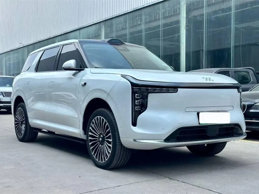 IM 2026 IM LS8 66 Ultra Technology Flagship Large Five-seater Automatic Transmission 3