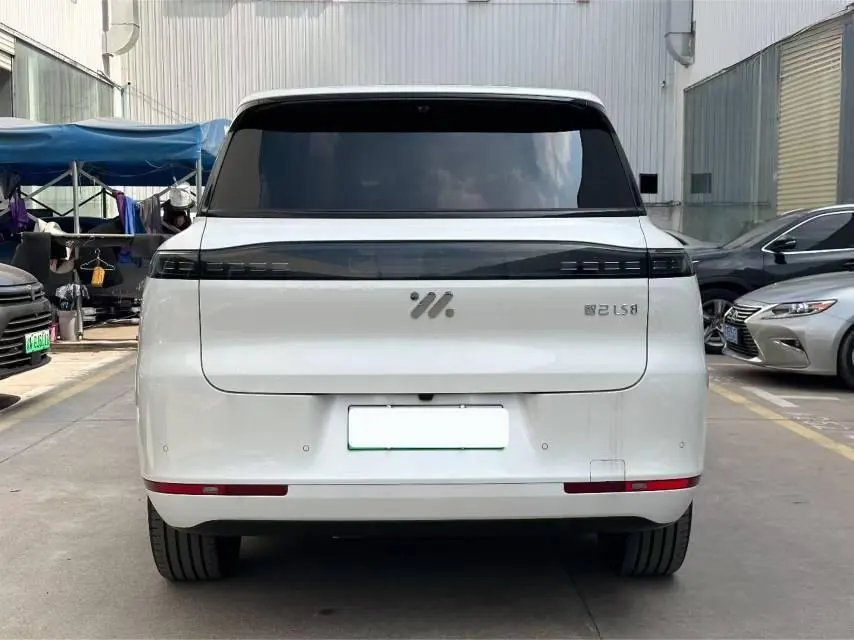 IM 2026 IM LS8 66 Ultra Technology Flagship Large Five-seater Automatic Transmission 7