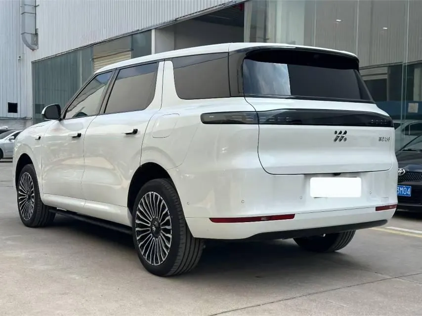 IM 2026 IM LS8 66 Ultra Technology Flagship Large Five-seater Automatic Transmission 9