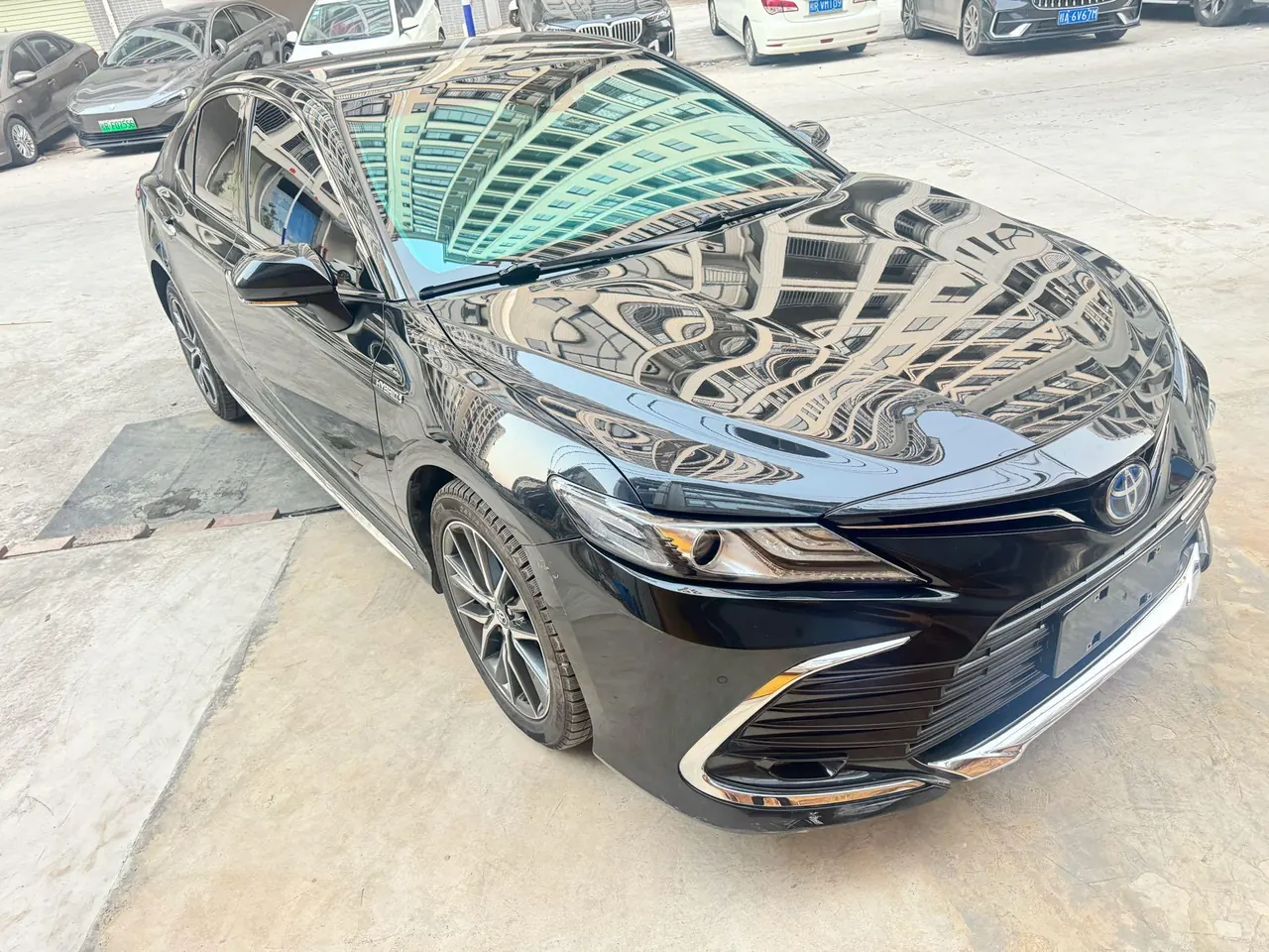 Toyota 2023 Camry Dual Engine 2.5HG Stepless Deluxe Automatic Gear 7