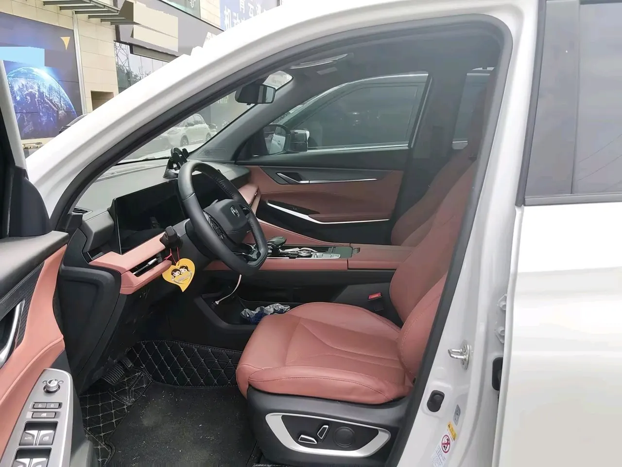 ChangAn 2024 CS75 PLUS 1.5T Champion Edition Smart Driving and Collar Automatic Gear 3