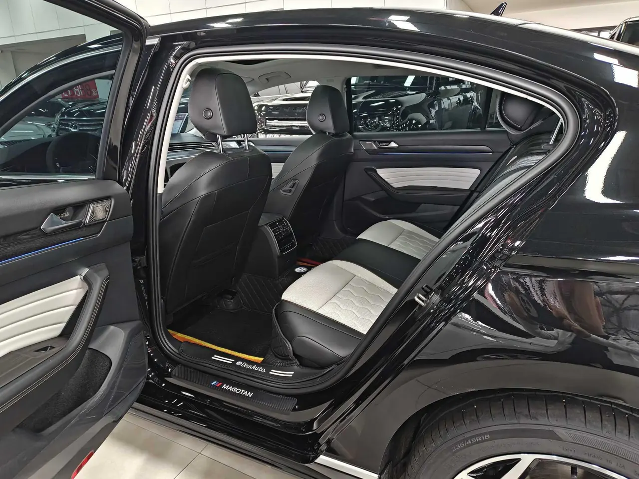 Volkswagen 2026 Magotan 2.0TSI 380TSI 30 million selected luxury automatic gear 5