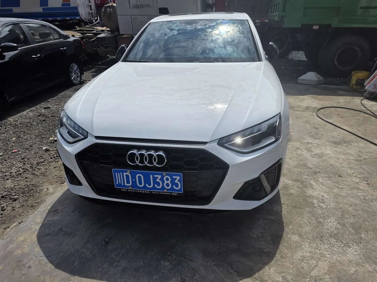 Audi 2024 A4L 2.0TFSI 40TFSI Deluxe Dynamic Automatic 2