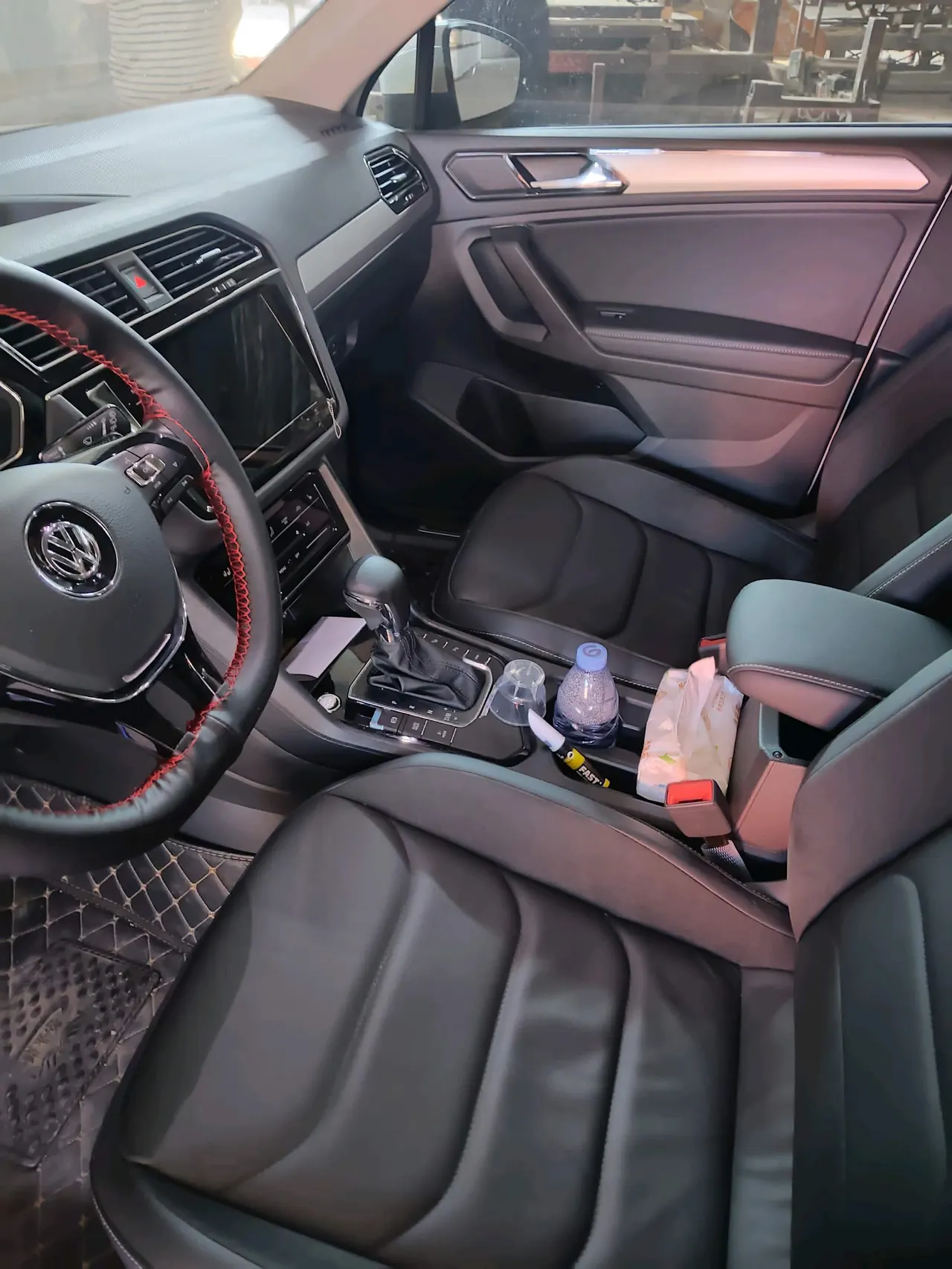 Volkswagen Tiguan L New Energy 2020 Tiguan L PHEV 1.4T 430 Premium Edition Automatic Gear 3