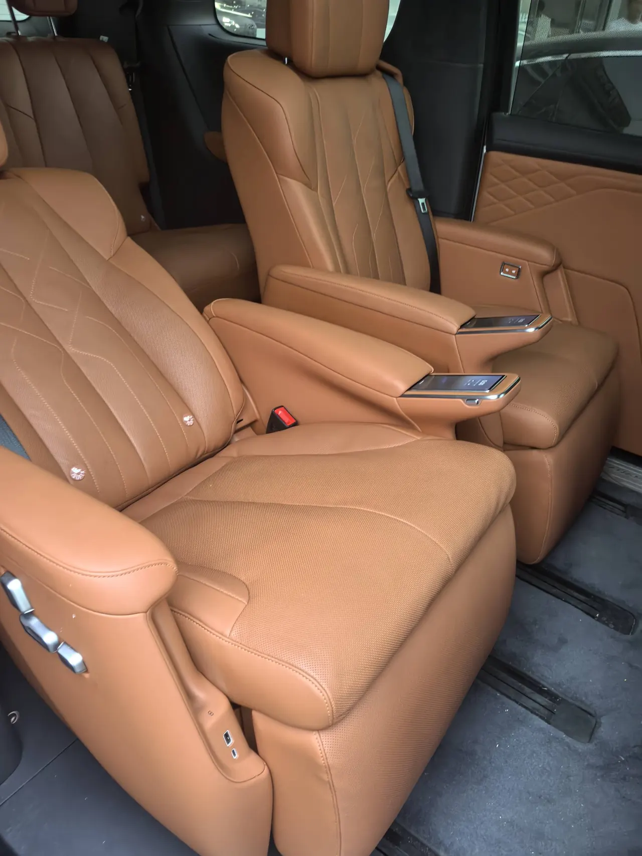Buick 2026 to the world family 1.5T luxury version of automatic gear 3