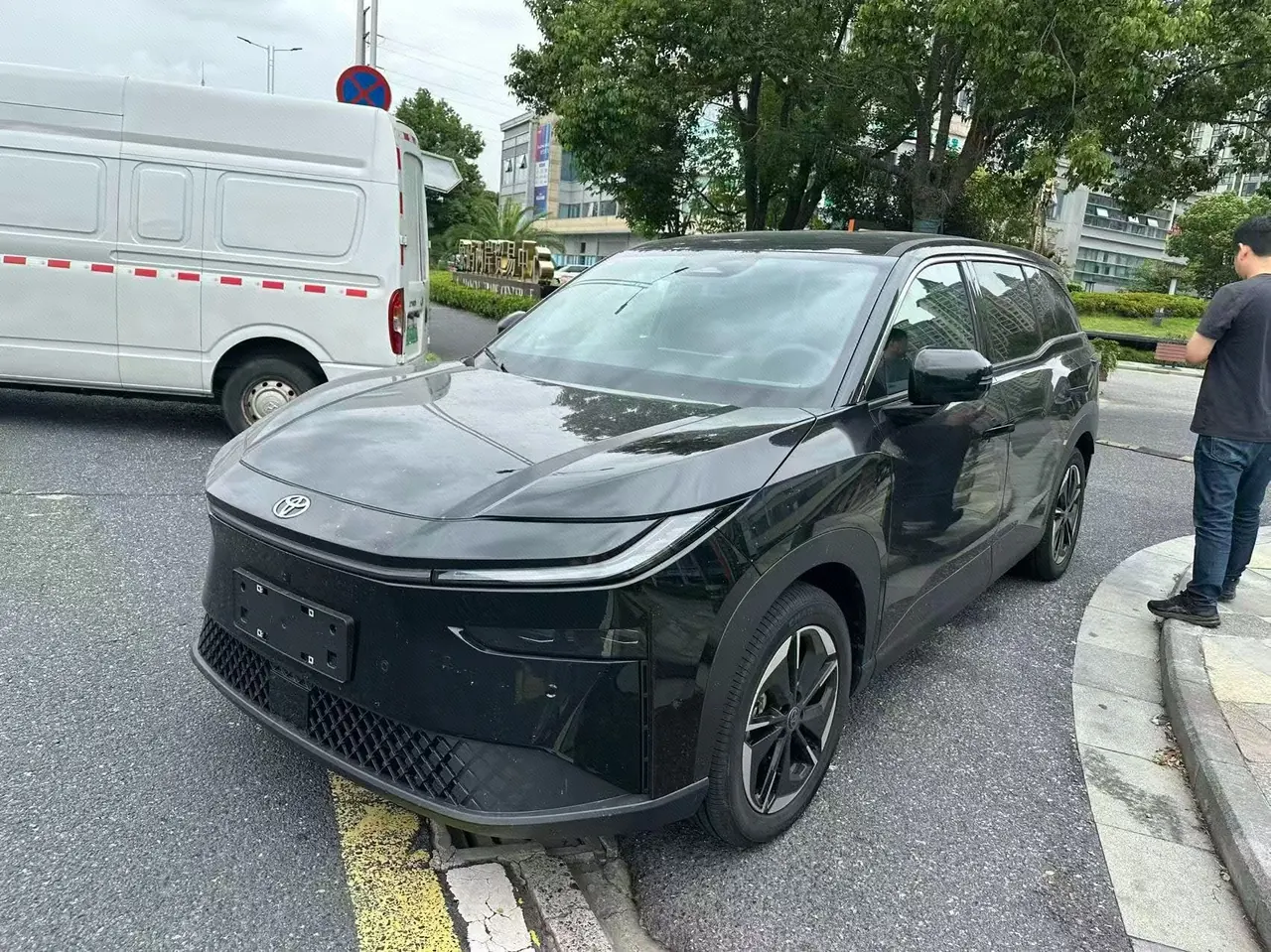 Toyota 2026 Platinum Intelligence 3X 520 Pro Automatic Gear - View 1