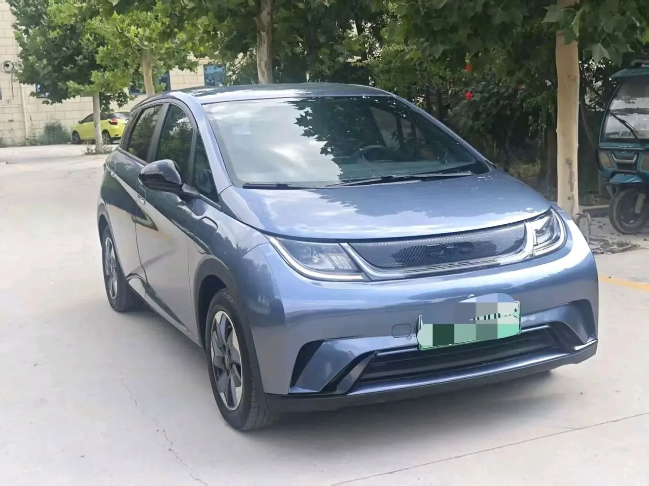 BYD 2025 Dolphin 420km Vital Edition Automatic Gear 4