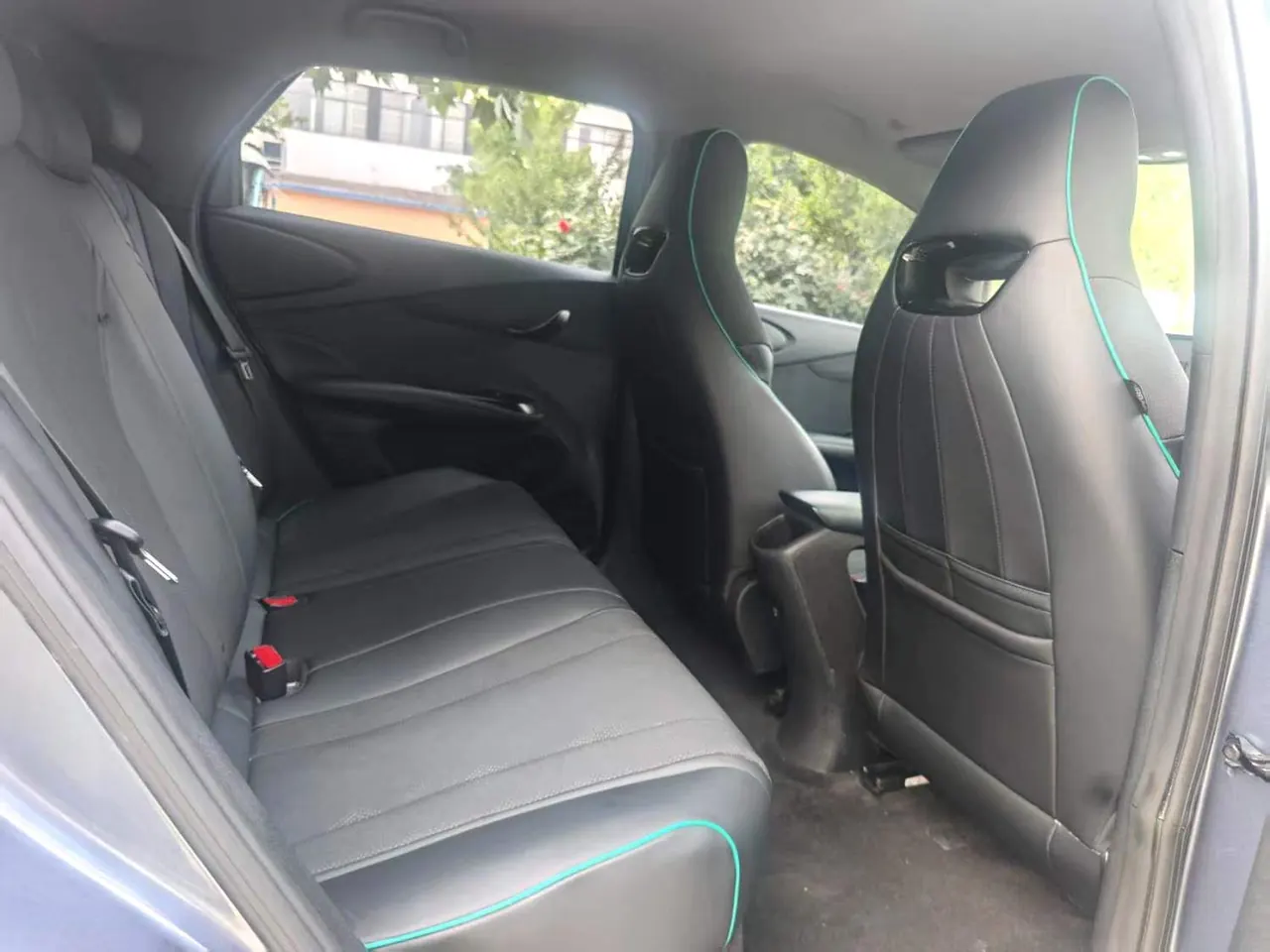 BYD 2025 Dolphin 420km Vital Edition Automatic Gear 5