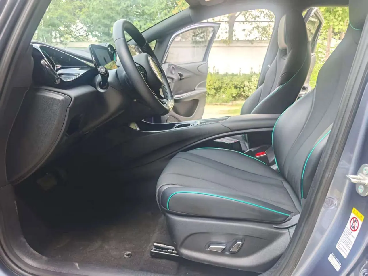 BYD 2025 Dolphin 420km Vital Edition Automatic Gear 7