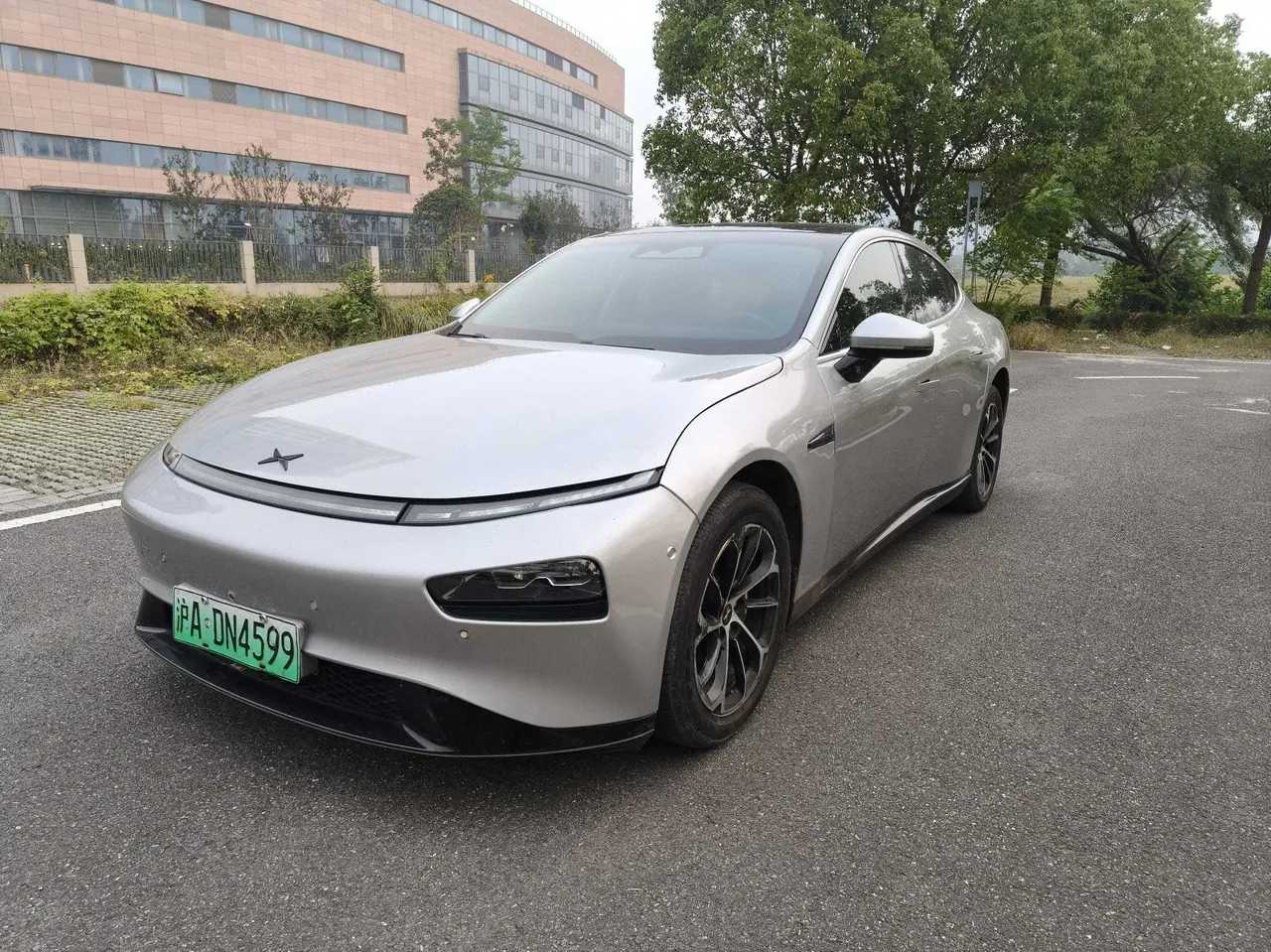 Xpeng 2020 P7 Rear Drive Long Endurance Smart Edition Automatic Gear - View 1