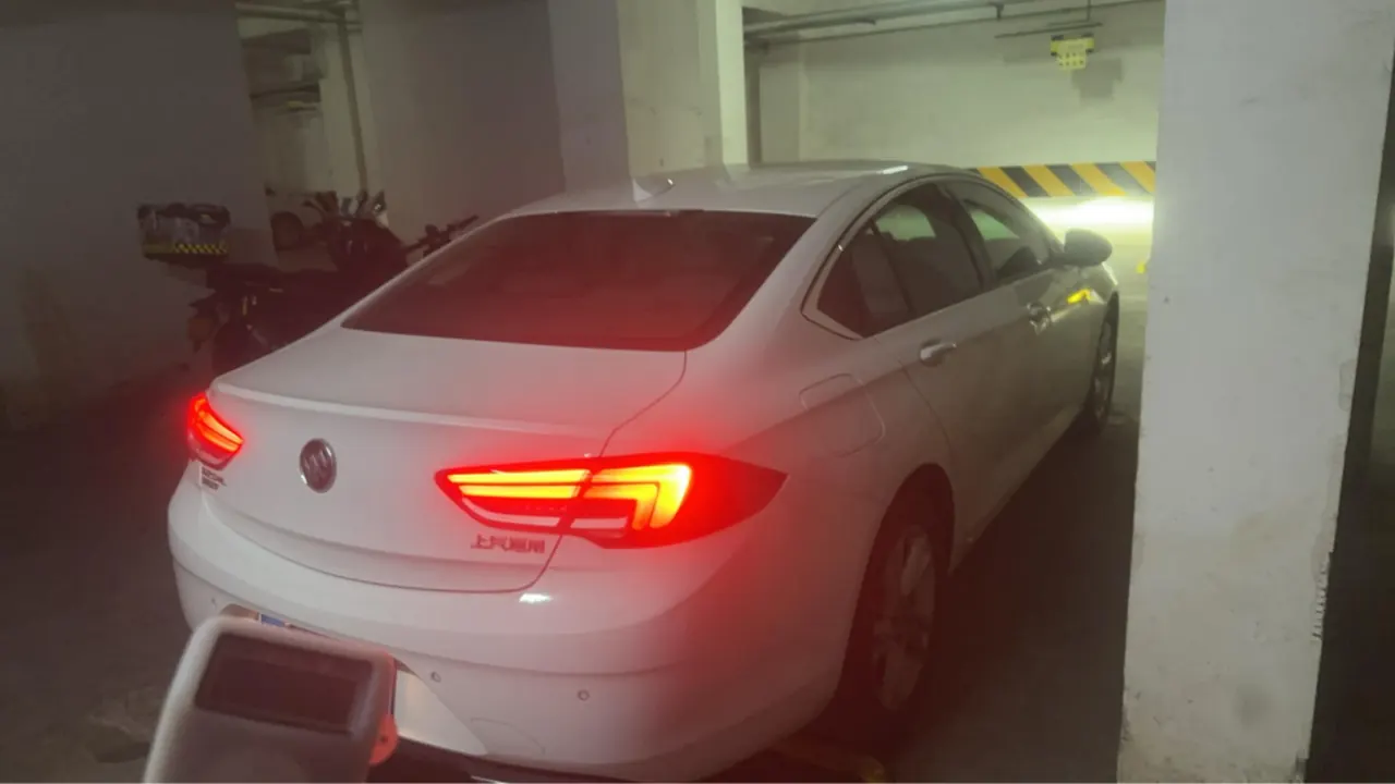 Buick 2020 Regal 1.5T 552T Elite Automatic Gear 5