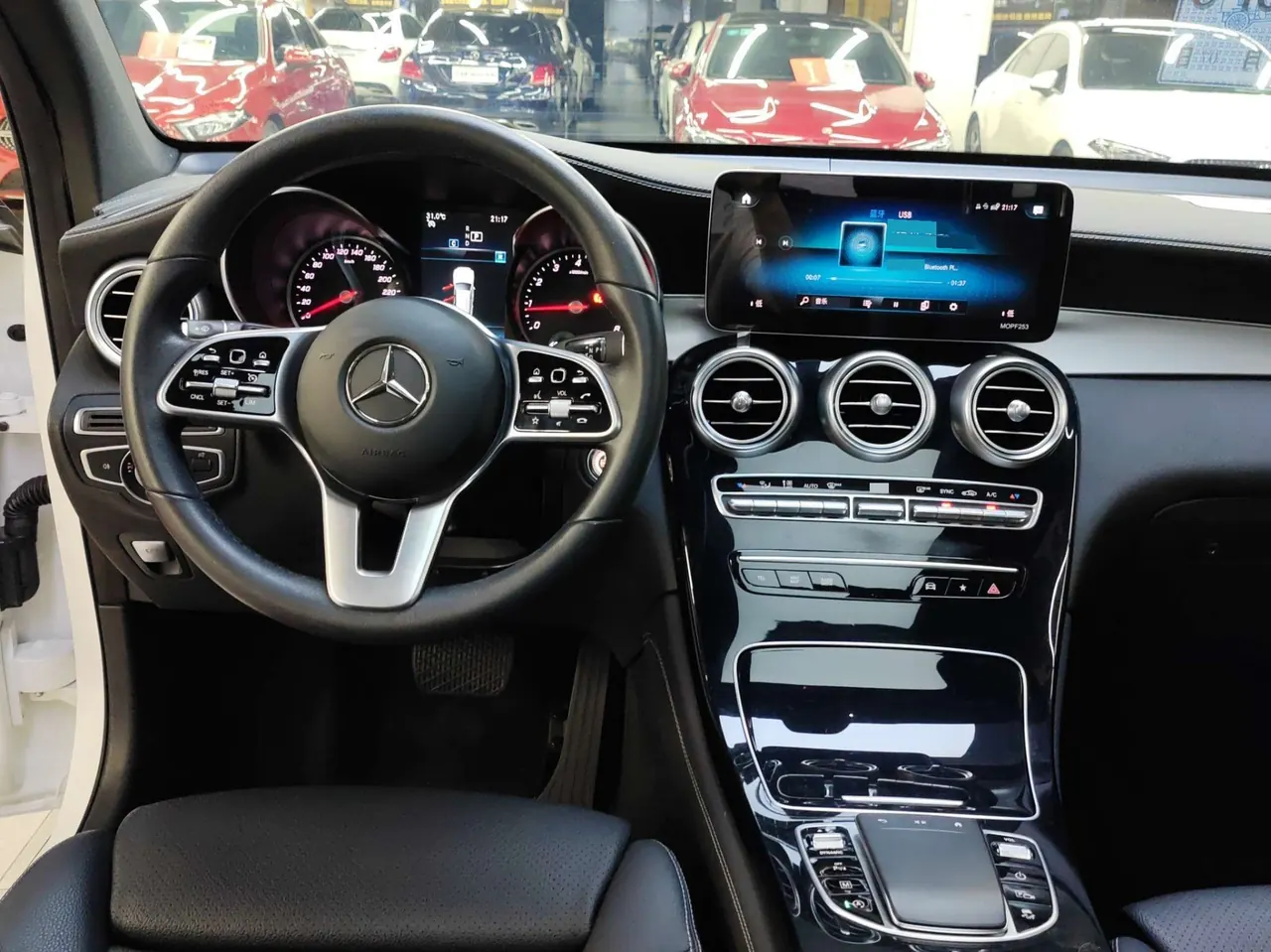 Mercedes Benz 2020 GLC 260 L 4MATIC 2.0T Dynamic (Modified) Automatic Gear 3