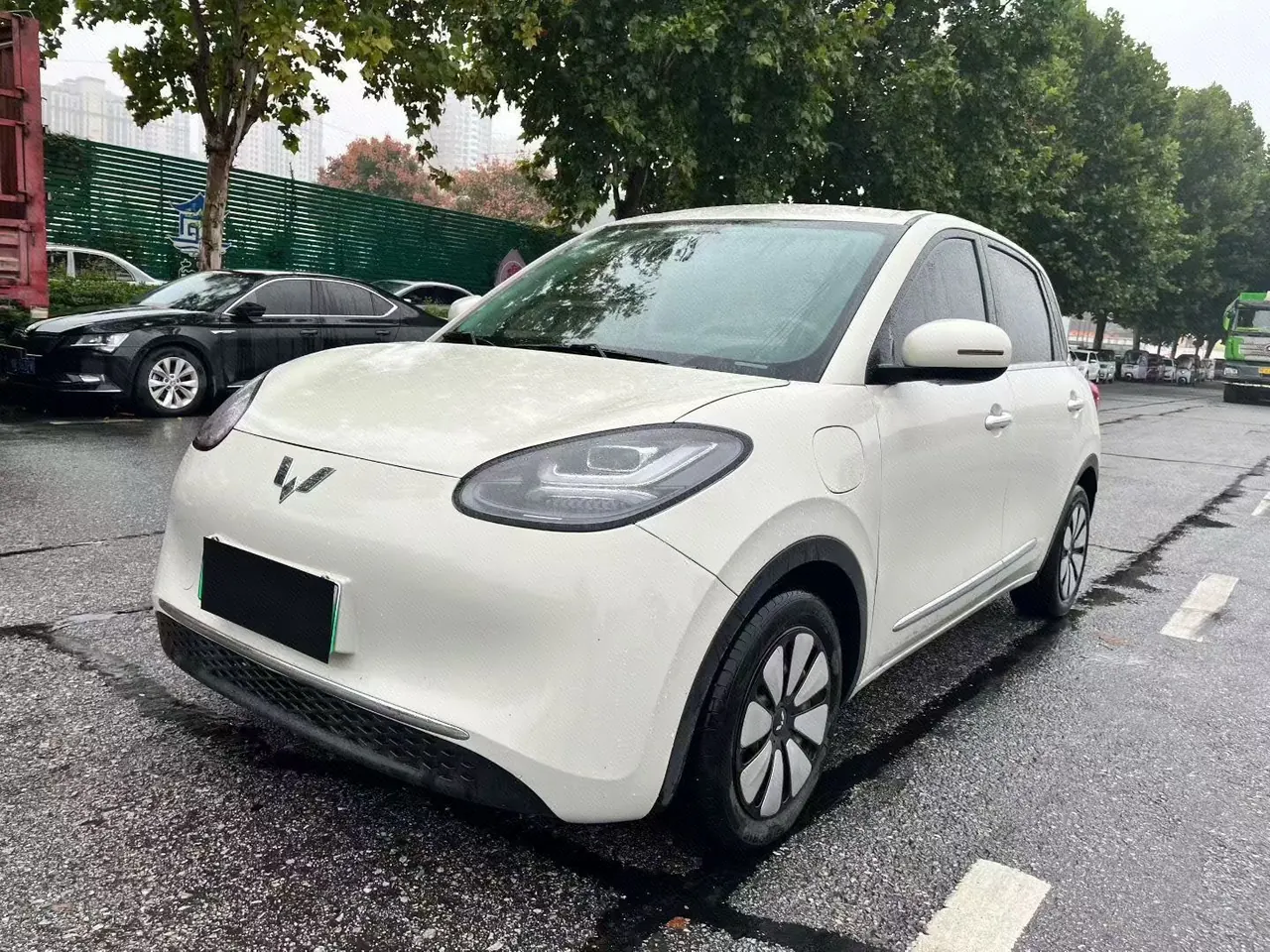 WuLing 2026 Plantronics Pro 330km Enjoy Automatic Gear - View 1