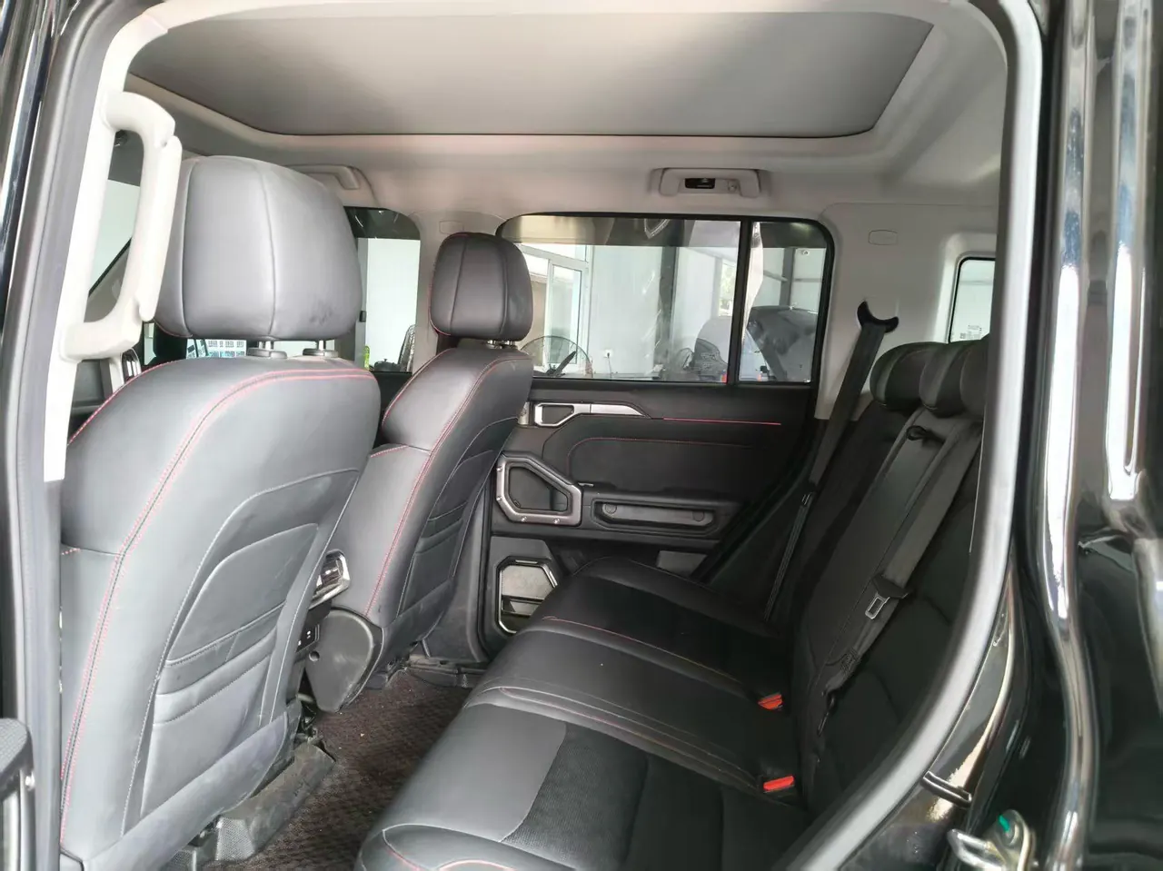 Jetour 2024 Traveler 2.0T Four-Wheel-Drive Cross-Country PRO Entertainment Version Automatic Transmission 3