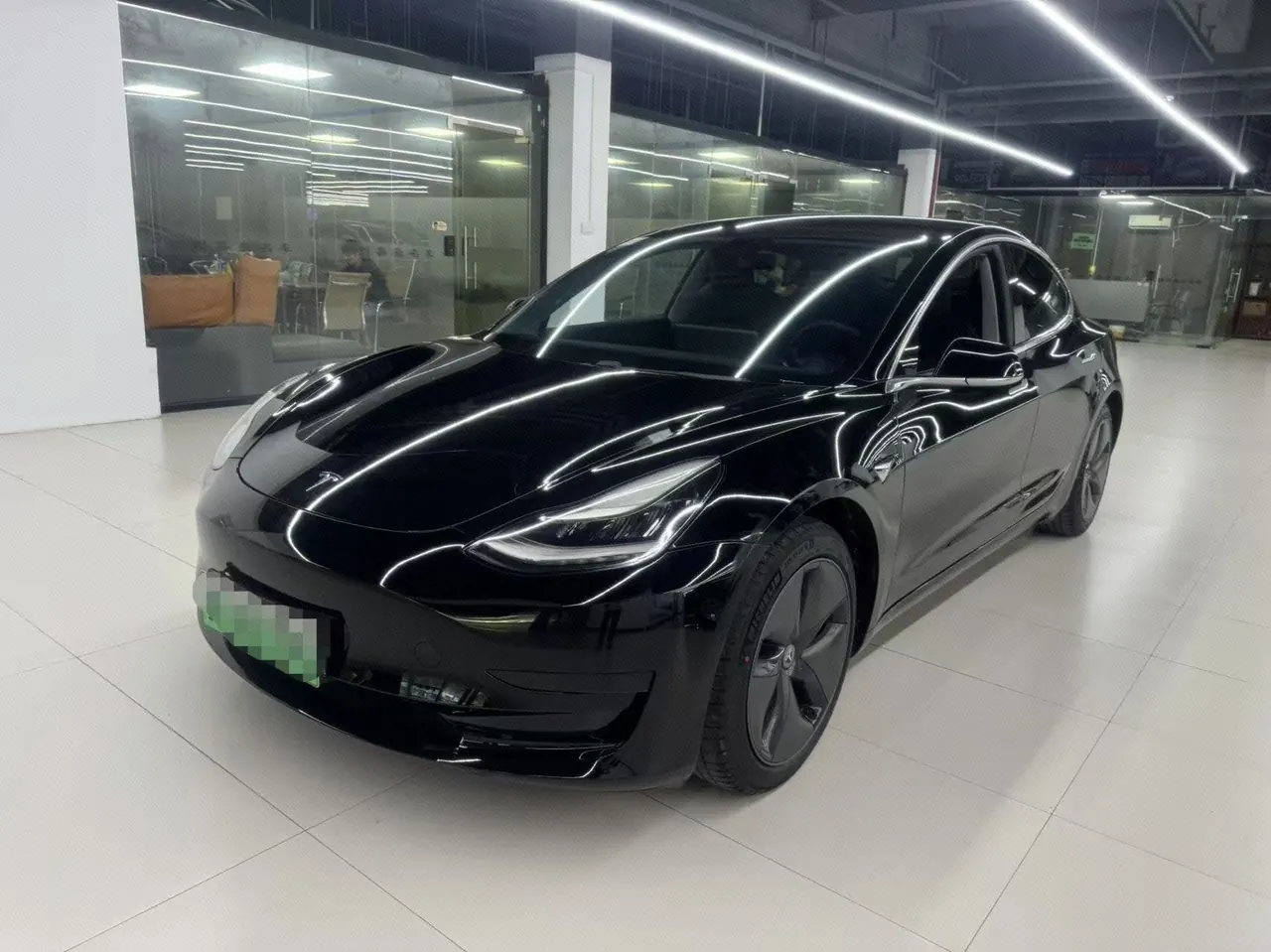 打开图片灯箱:Tesla 2020 Model 3 Standard Endurance Rear Drive Upgraded Automatic Gear