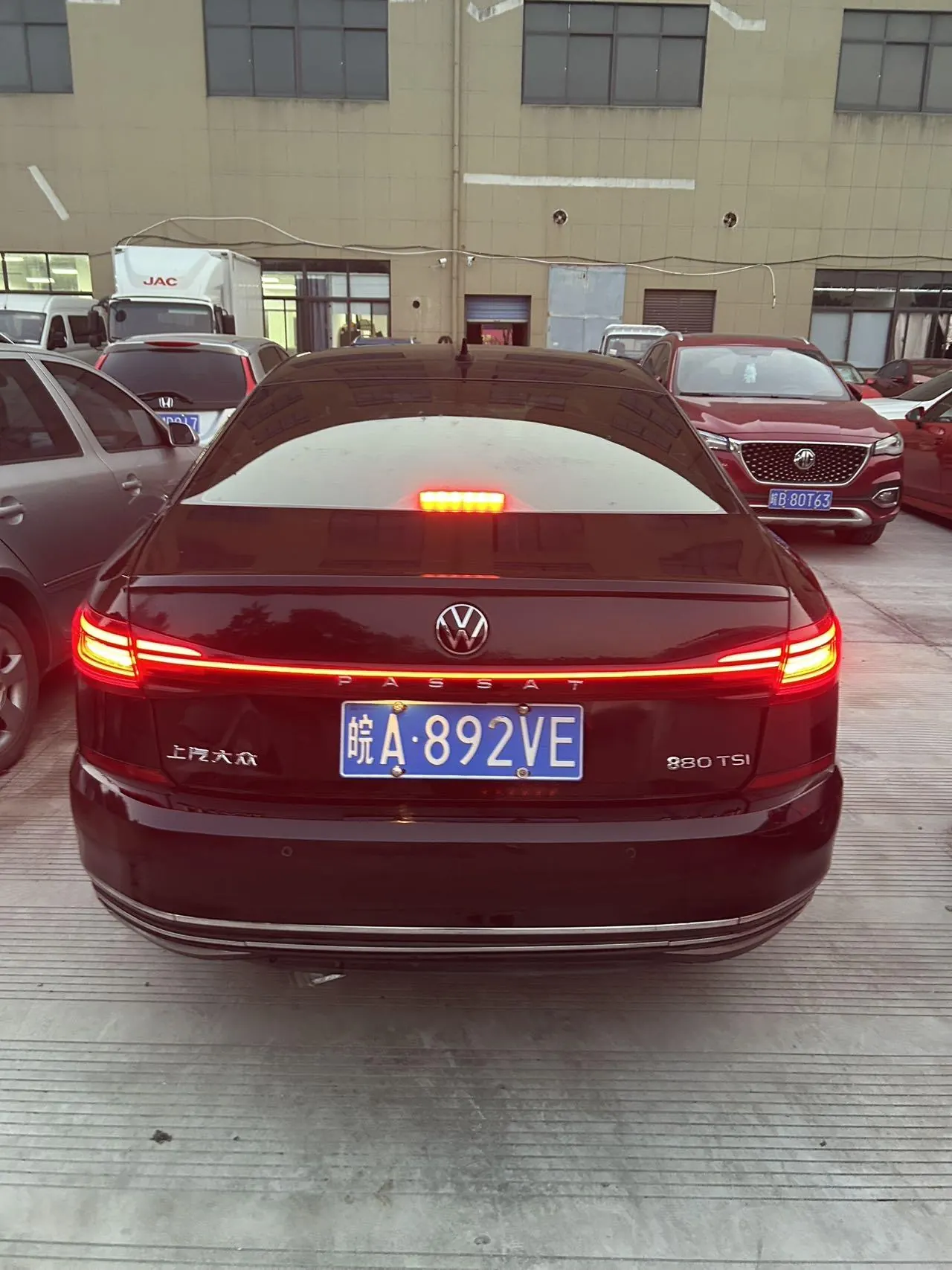 Volkswagen 2023 Passat 2.0TSI 330TSI Star Deluxe Edition Automatic Transmission 5