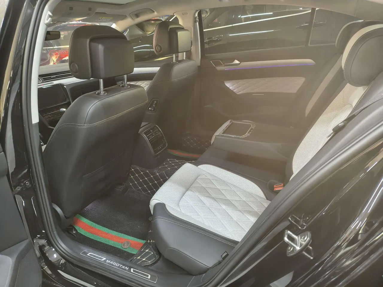 Volkswagen 2024 Magotan 2.0TSI 330TSI 2 million luxury automatic gear 6
