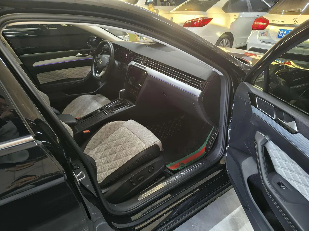 Volkswagen 2024 Magotan 2.0TSI 330TSI 2 million luxury automatic gear 7