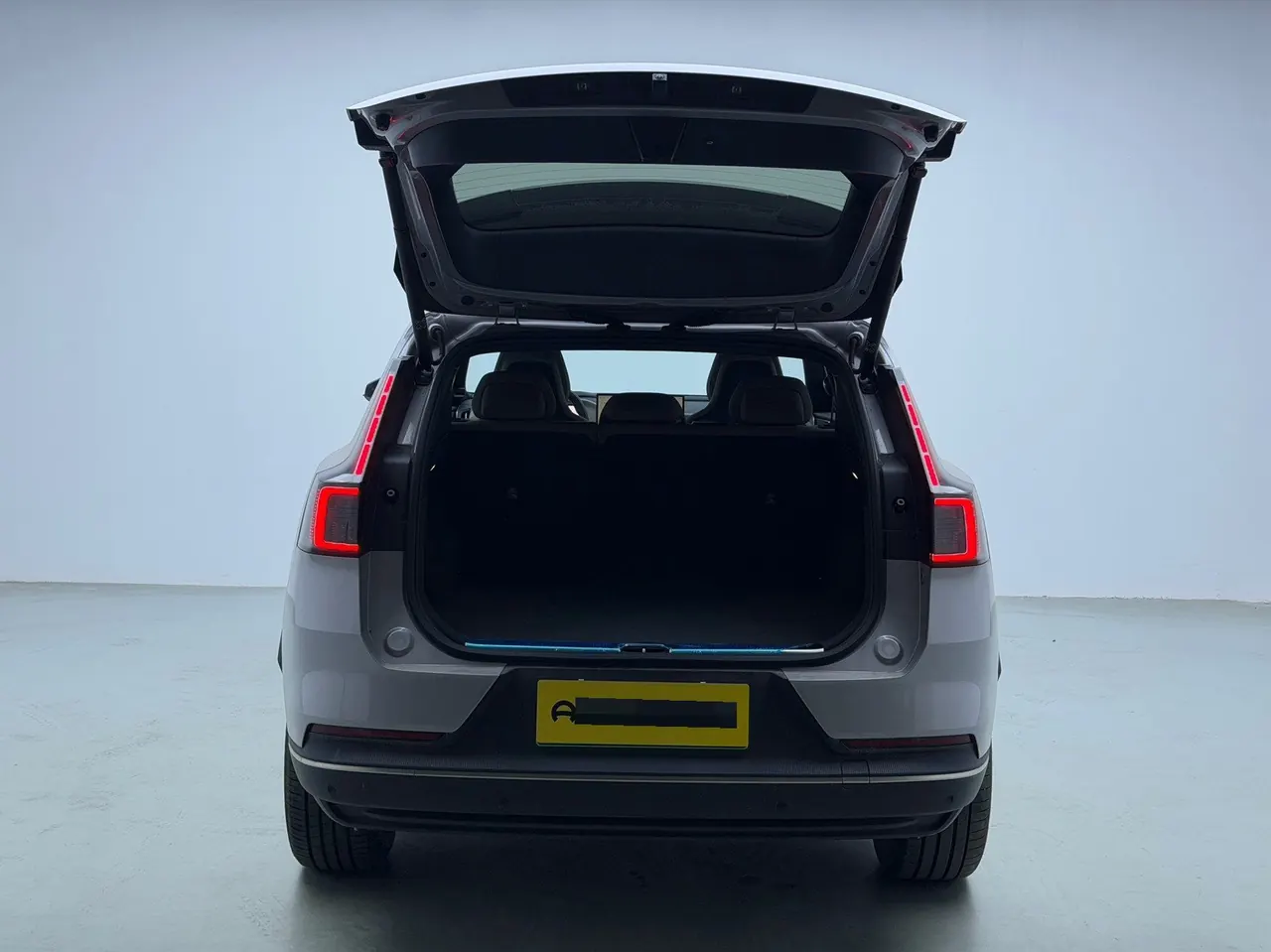 Volvo 2026 XC70 1.5T Two-Drive Long Endurance Core Automatic Gear 12