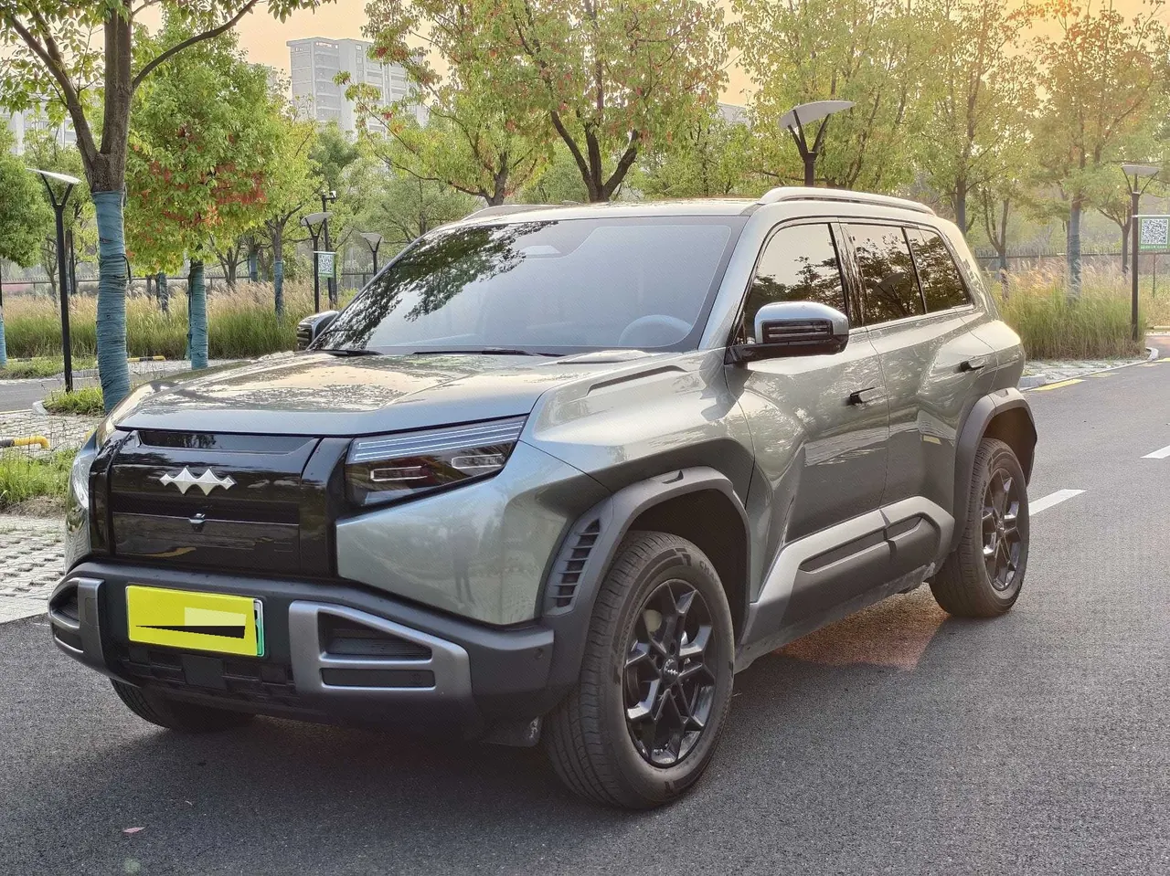 FangChengBao 2026 titanium 3 620KM rear drive flash charge version automatic gear - View 1