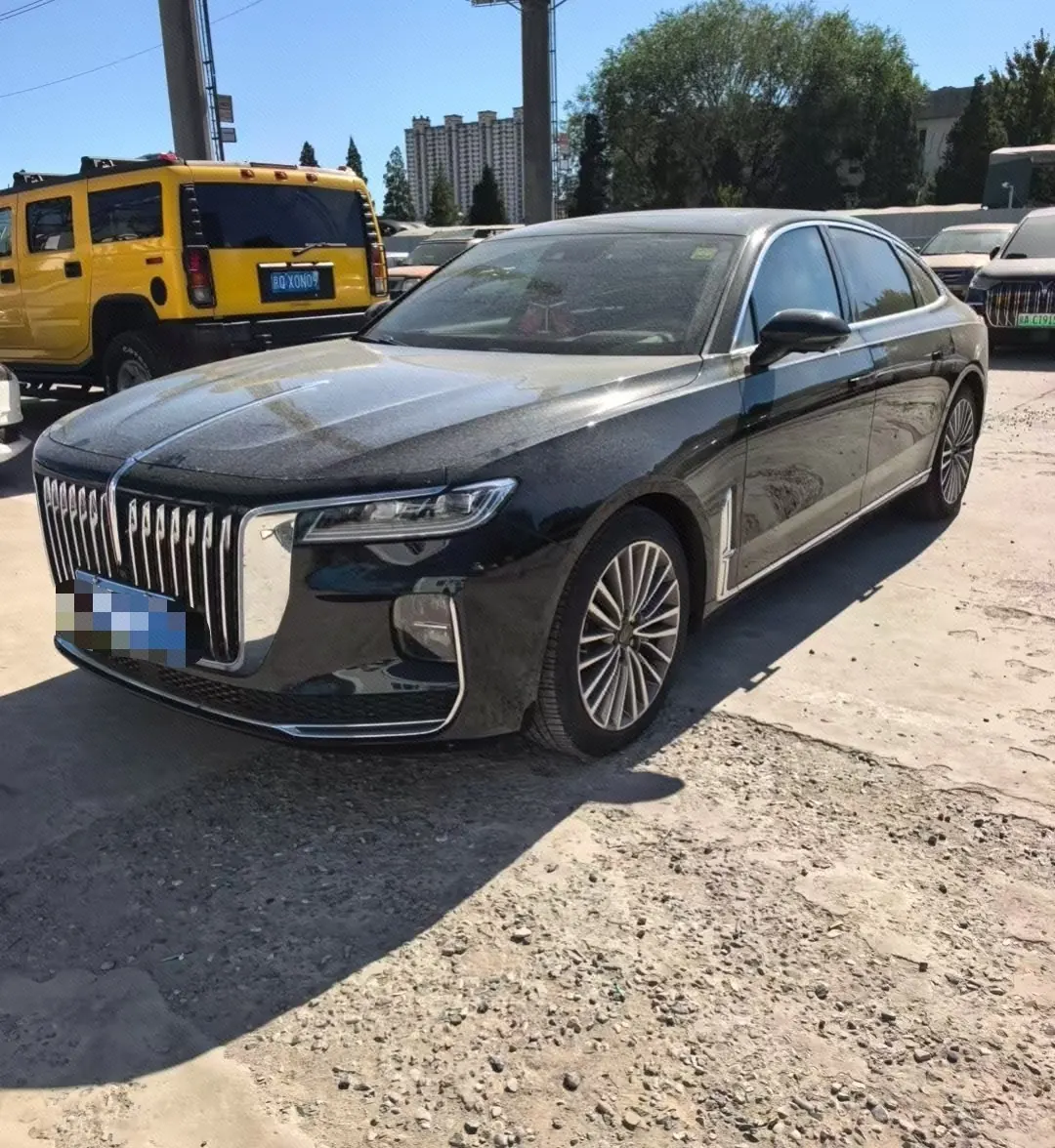 Открыть галерею: HongQi 2020 H9 3.0T Zhilian Qi Chang Edition Automatic Gear