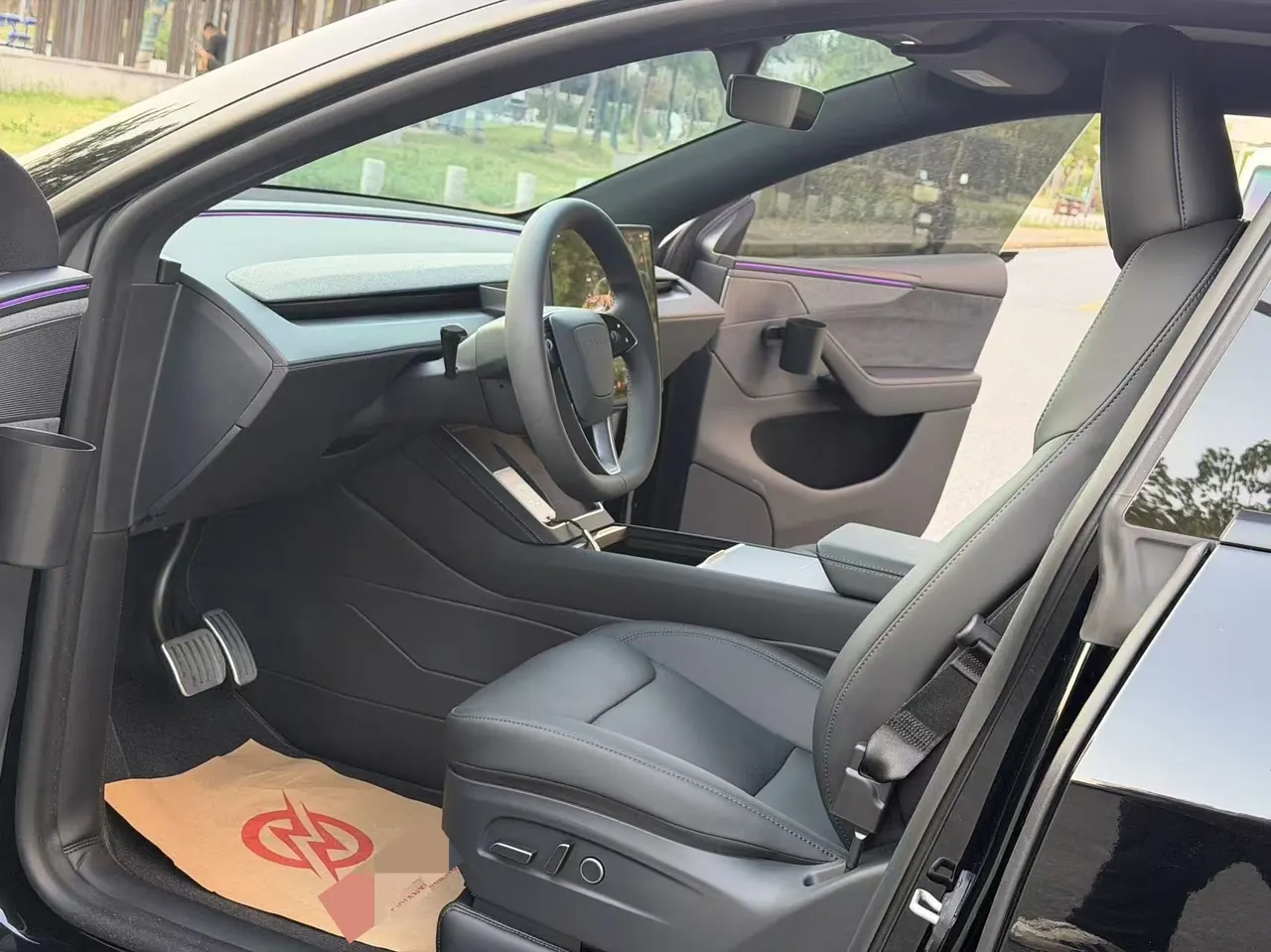 Tesla 2026 Model Y Rear-Wheel-Drive Automatic 4