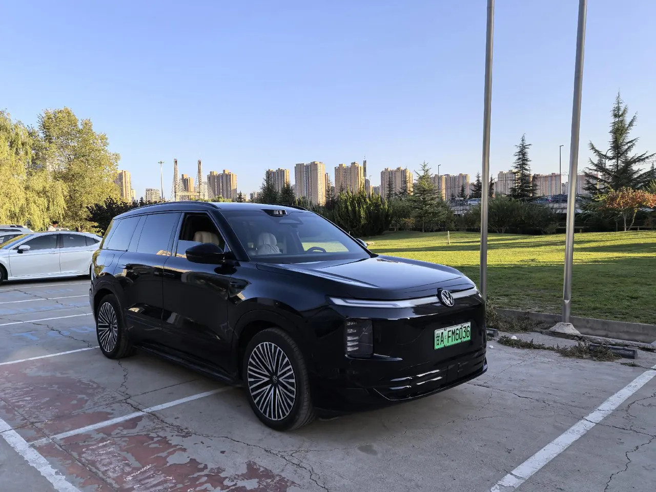 Volkswagen 2026 ID.ERA 9X Max 4-wheel drive automatic gear 3