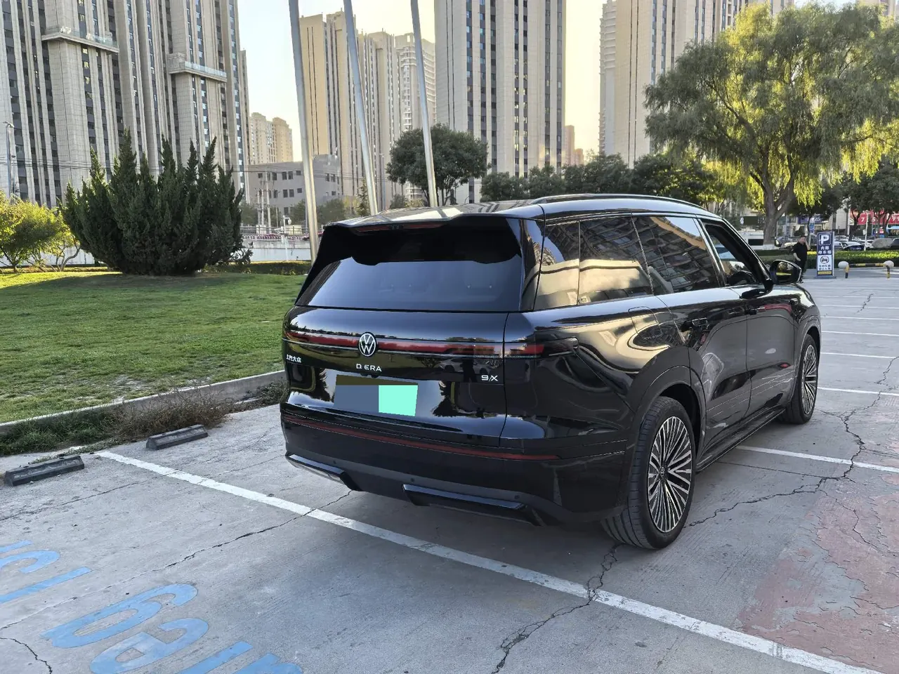 Volkswagen 2026 ID.ERA 9X Max 4-wheel drive automatic gear 9