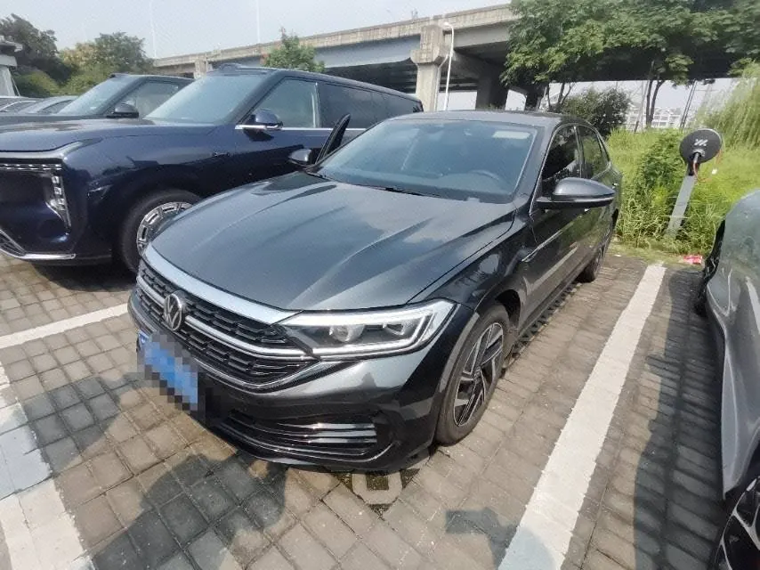 Open image lightbox: Volkswagen 2023 Sagitar 1.5TSI 300TSI Exceed Edition Automatic