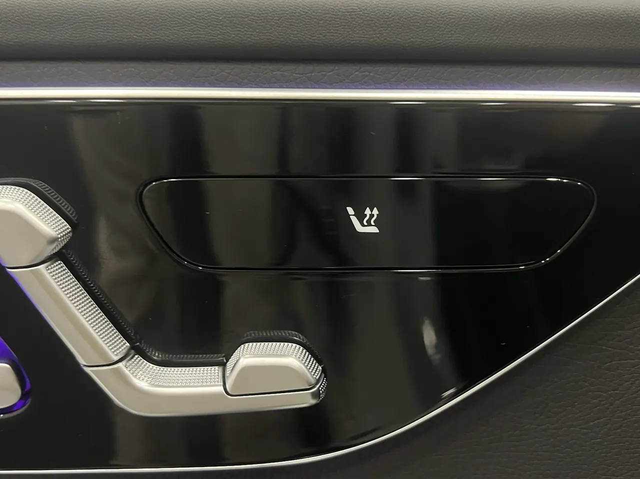 Mercedes Benz Class C 2024 C 260 L 48V 1.5T Hao Night Sports Edition Automatic Gear 11