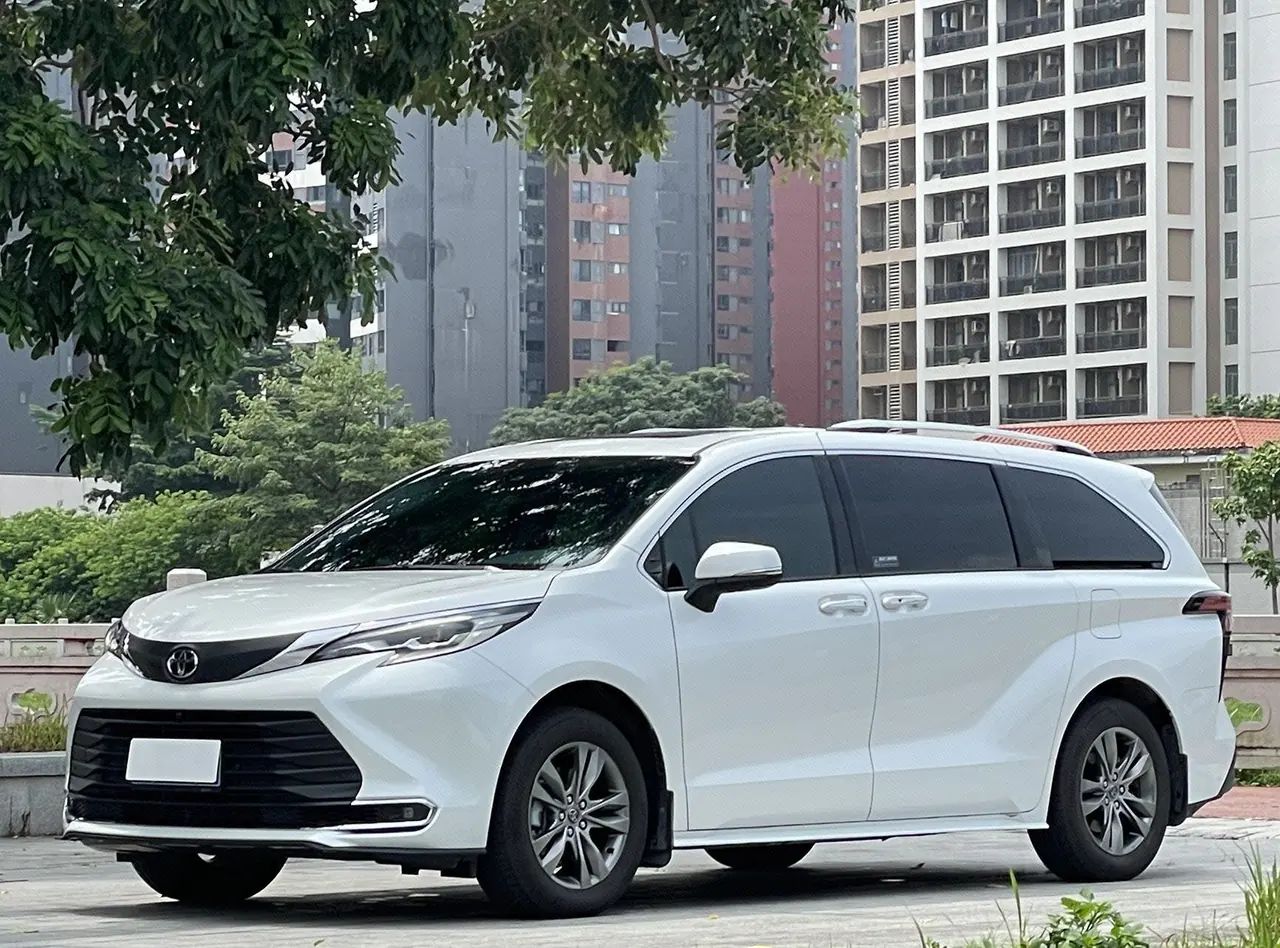 Открыть галерею: Toyota 2026 Sana 2.5 Stepless Two-Drive Comfort Edition Automatic Transmission