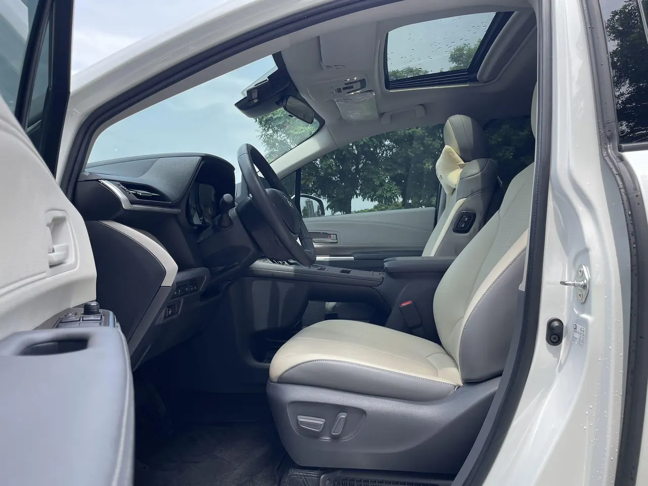 Toyota 2026 Sana 2.5 Stepless Two-Drive Comfort Edition Automatic Transmission 2